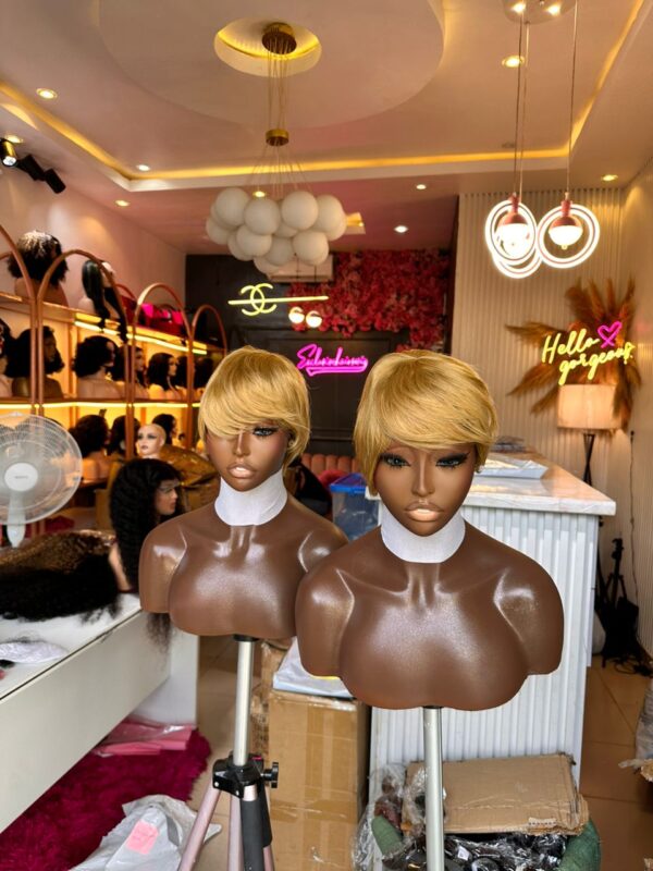 Wig Viola – Blonde Pixie Cut - Image 3