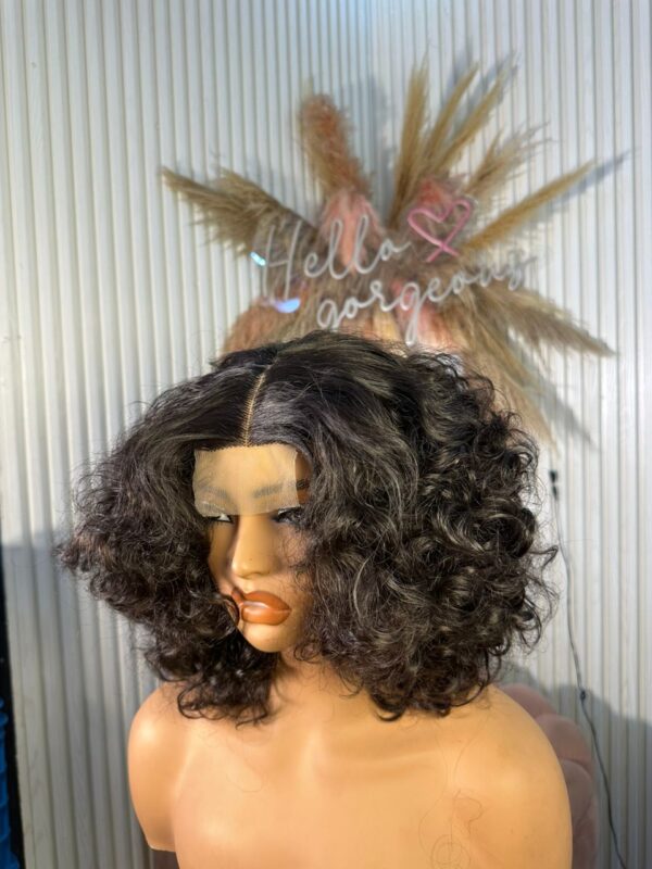 Bianca Unit – Kim K Closure Wig 