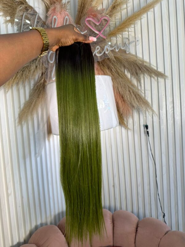 Chinese Bone Straight – Dark Root Lux Green