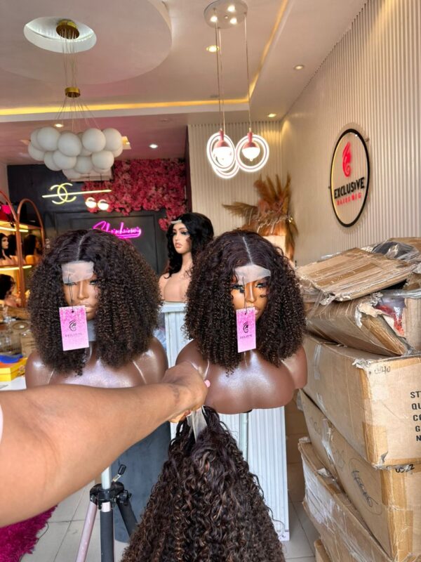 FASTEST FINGER DEAL – HIGHLIGHTED PIXIE CURLS WIG